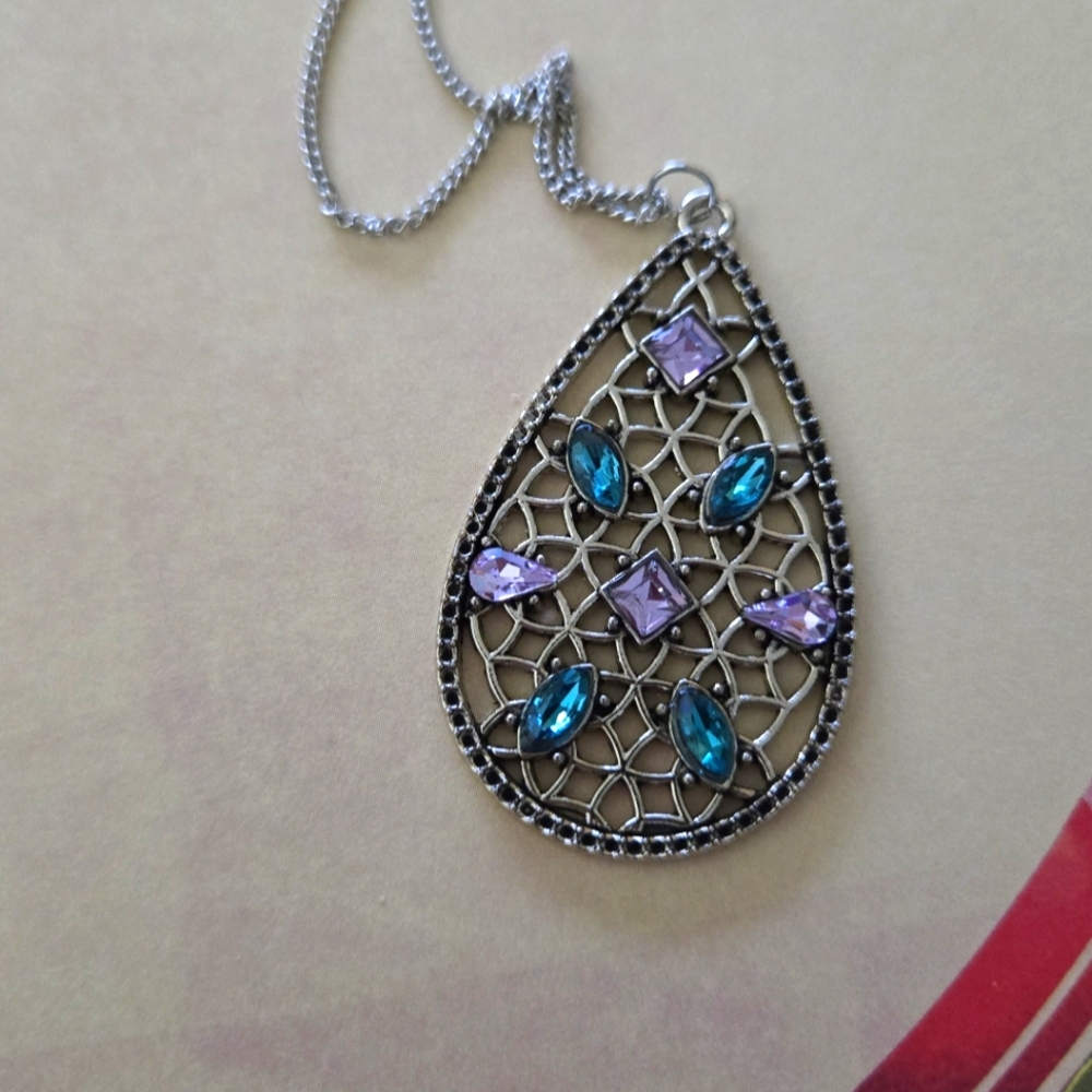 5 Paparazzi Necklace Sets, Take All 5 For $5!!!